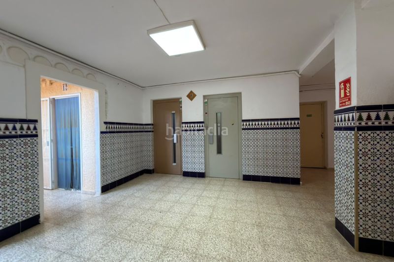 Foto 87e1e5fe-eae6-4270-b905-72cea4b503eb. Estudi o con vistas al mar, piscina y parking a precio reducido – Torreblanca / la mata, a Torrevieja