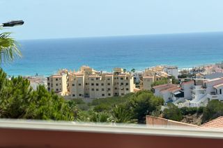 Estudi  Calle aquiles 17. # estudio con vistas al mar, piscina y parking a precio reducido