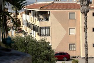 Estudio en Zona Carrefour - Urbanizaciones. # ático con amplia terraza y vistas a la laguna rosa – la siesta