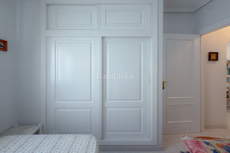 Foto f4cff67e-f555-47d5-b8eb-a2b968bad4cd. Casa aparellada chalet pareado de 3 dormitorios con solárium, vistas al mar y piscina – la zenia, costa a Orihuela