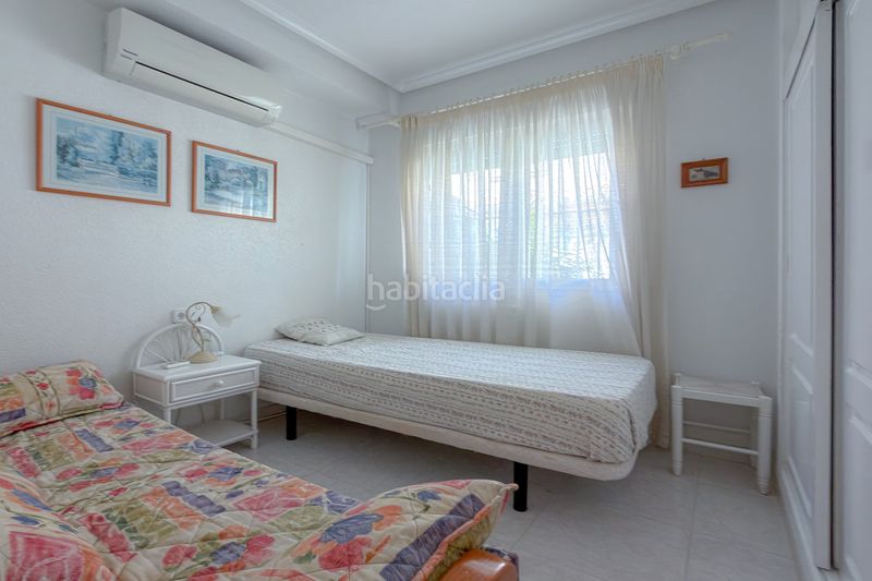 Foto f78a9aa1-5af3-4b2e-b3fe-4ce8d17574ce. Casa aparellada chalet pareado de 3 dormitorios con solárium, vistas al mar y piscina – la zenia, costa a Orihuela