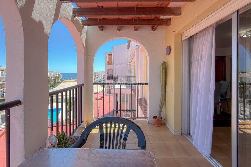 Foto c5ab7daa-69b3-42d9-8efa-1740b831188a. Àtic ático reformado con amplia terraza y vistas al mar a 200 m de la playa – La Veleta, a Torrevieja