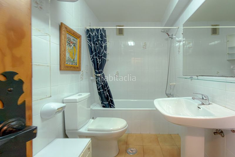 Foto dfdc3d45-9d9d-4c6e-a402-9a6c0587844b. Àtic ático reformado con amplia terraza y vistas al mar a 200 m de la playa – La Veleta, a Torrevieja
