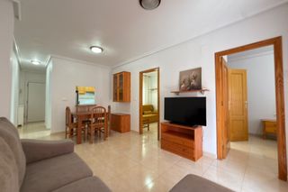 Apartament  Calle josé martínez ruiz azorín. # apartamento de 2 dormitorios y 2 baños con piscina – centro de