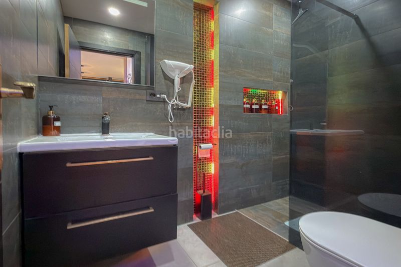 Foto 862c5e6b-8067-42b9-8497-37f67eac7a16. Àtic ático reformado con gran solárium, jacuzzi y vistas al mar – Aguas Nuevas a Torrevieja