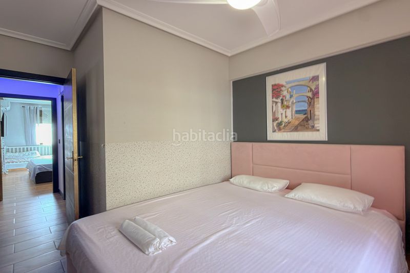Foto fc08b590-dcd5-4044-af0b-76380aa0ebaf. Àtic ático reformado con gran solárium, jacuzzi y vistas al mar – Aguas Nuevas a Torrevieja