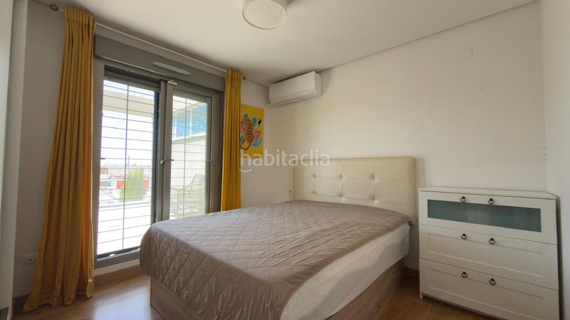 Foto 4c02ab36-c4e6-4770-ac24-f88b2504eeda. Casa adossada amb aparcament piscina a Aguas Nuevas Torrevieja