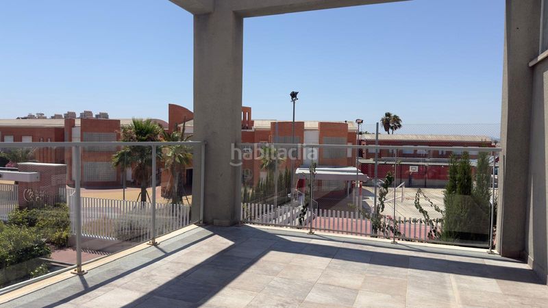 Foto 51cba2a1-d9b8-4bd6-b708-cbe82290d4a7. Casa adossada amb aparcament piscina a Aguas Nuevas Torrevieja