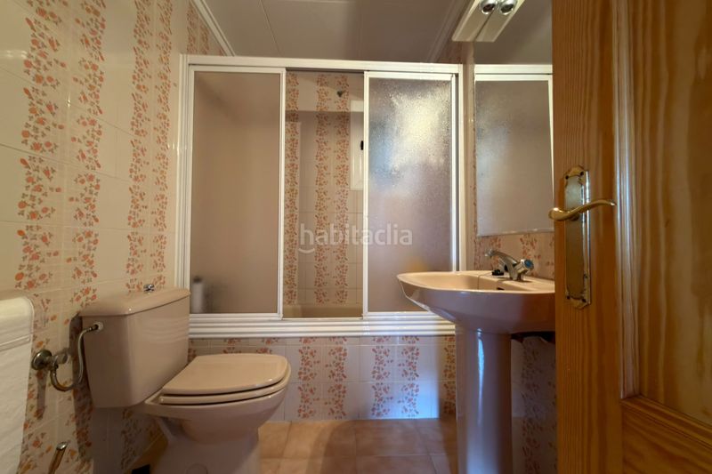 Foto a2194812-ad2b-4a72-bbfe-6ee36f552fa6. Casa adossada adosado de 3 dormitorios con 3 grandes terrazas a 300 m de Playa de los Náufragos – a Torrevieja