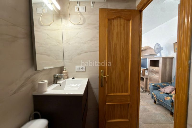Foto e8bb3365-fc1f-4725-96d0-c1423058b889. Casa adossada adosado de 3 dormitorios con 3 grandes terrazas a 300 m de Playa de los Náufragos – a Torrevieja