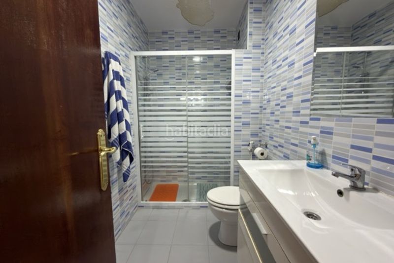 Foto 4689b0b2-b427-45ec-aee7-1257ef38bb60. Apartament o de 3 dormitorios con gran terraza, vistas al mar y piscina – Punta Prima a Torrevieja