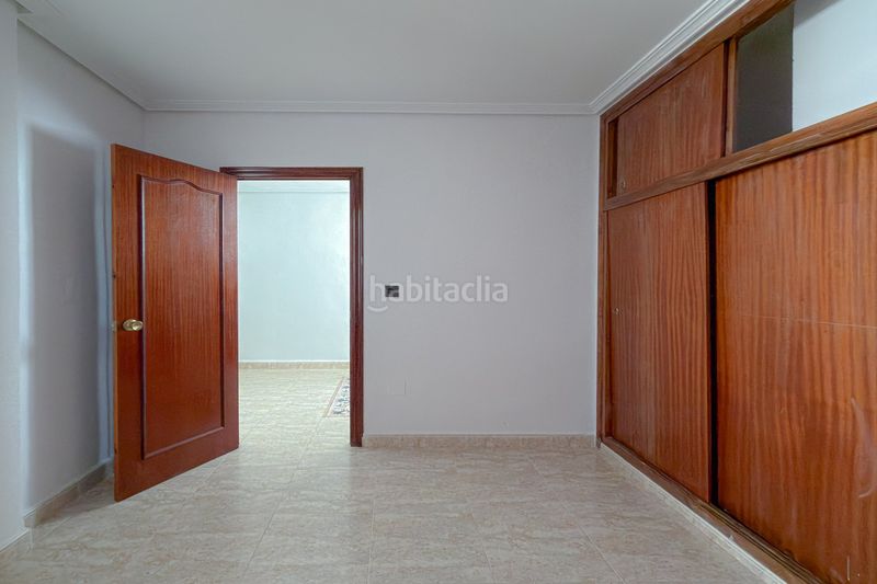 Foto 01fa4378-7463-4ee9-928b-309a5c727cee. Apartament amplio apartamento de 3 dormitorios con gran terraza – centro a Torrevieja