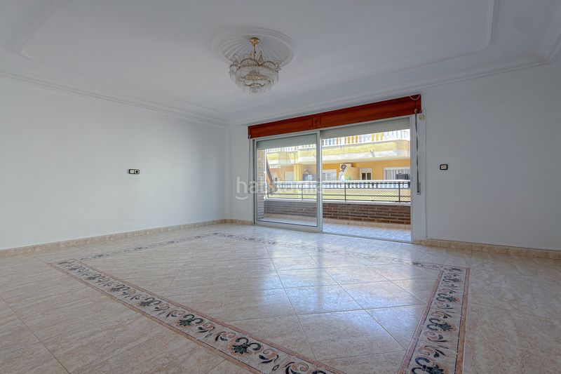 Foto 11506530-7330-4492-bcbf-5564f7b4d4c8. Apartament amplio apartamento de 3 dormitorios con gran terraza – centro a Torrevieja