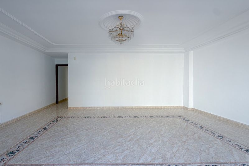 Foto 14fe3812-38ae-4877-b02c-bc03e0cccfe3. Apartament amplio apartamento de 3 dormitorios con gran terraza – centro a Torrevieja