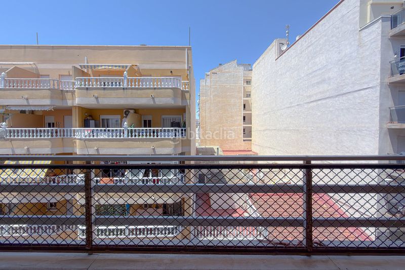 Foto 4ddc3bc6-6817-42fb-b6eb-a555ad48cd38. Apartament amplio apartamento de 3 dormitorios con gran terraza – centro a Torrevieja