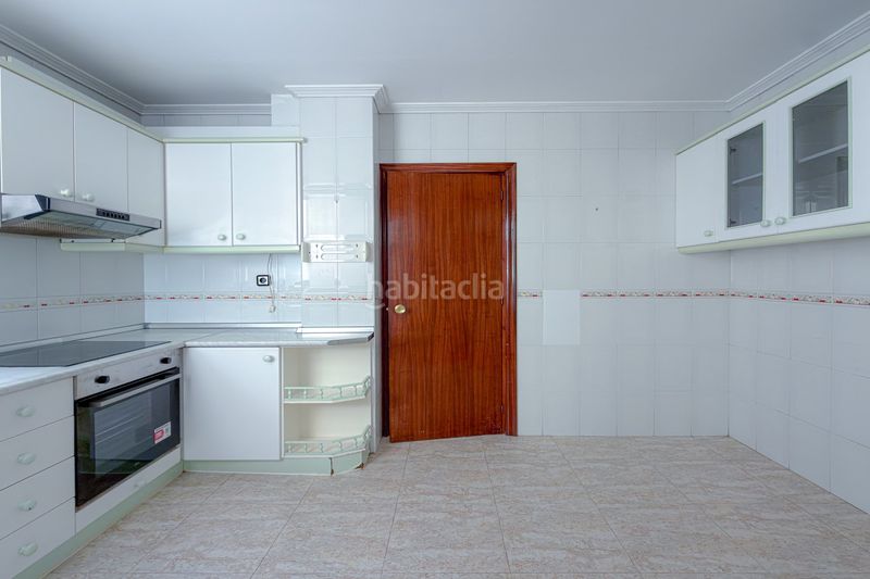 Foto 9dd343f8-466d-428b-874e-3b817a6f6912. Apartament amplio apartamento de 3 dormitorios con gran terraza – centro a Torrevieja