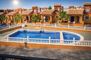 Chalet  Avenida asociación victimas del terrorismo. # chalet independiente con solárium y piscina en aguas nuevas –