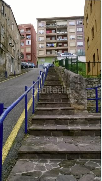 Foto a7d57c2b-cbc8-4b27-93cf-dfff05feabeb. Pis a calle arriba 81 a Cueto Santander