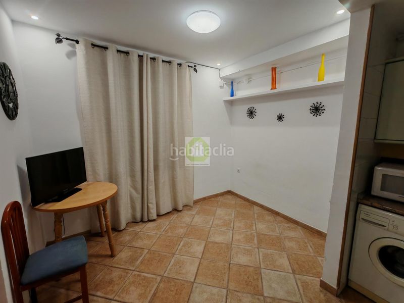 Foto b9905482-a915-46f9-abfd-b8da92f161b0. Pis amb calefacció a Centro - Sagrario Granada
