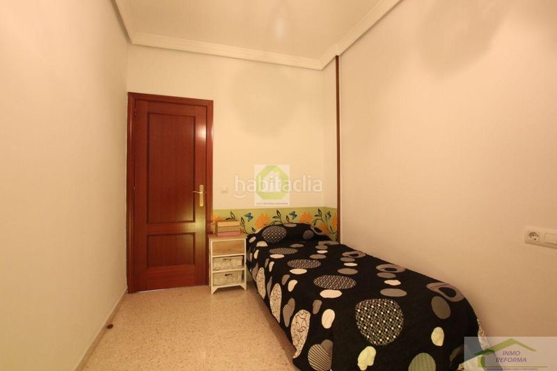 Foto f8725e56-f3d0-4dfb-81ba-d7ddaac4e481. Pis amb aparcament a Avda. De los Ogíjares Armilla