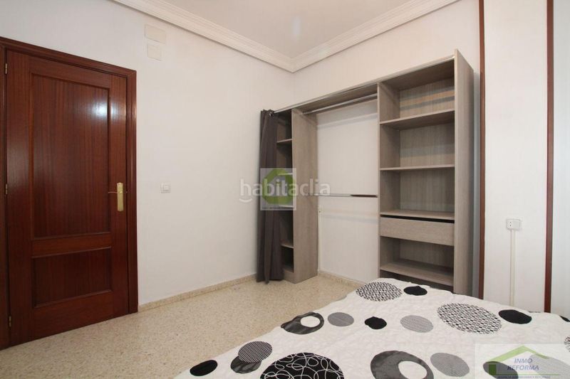 Foto fd2b591d-64a5-4ba8-9782-56e6b9ff3210. Pis amb aparcament a Avda. De los Ogíjares Armilla