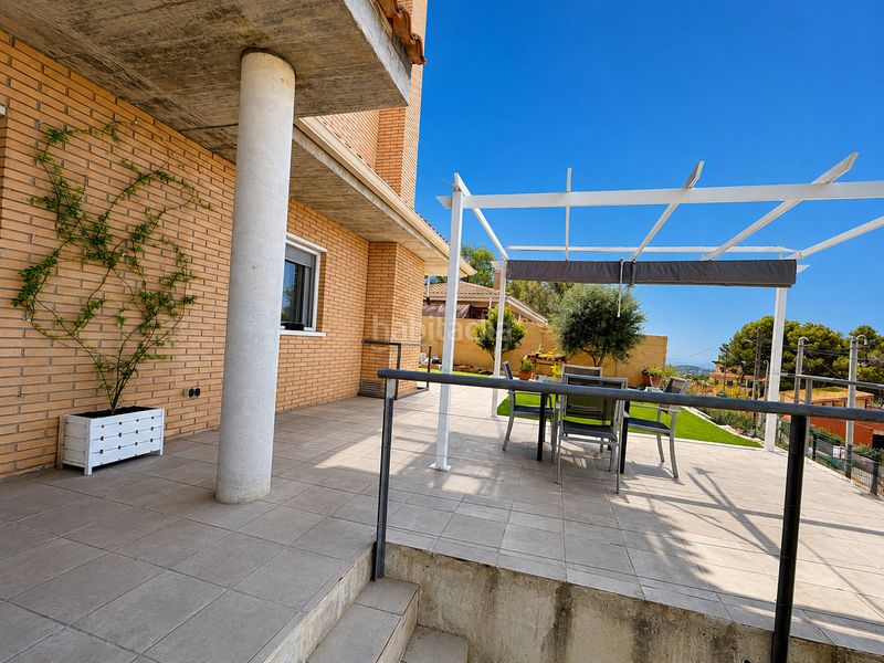 Foto 1e32ca77-c881-41fd-a369-d8b215249e83. Xalet amb xemeneia calefacció aparcament piscina a Olivella