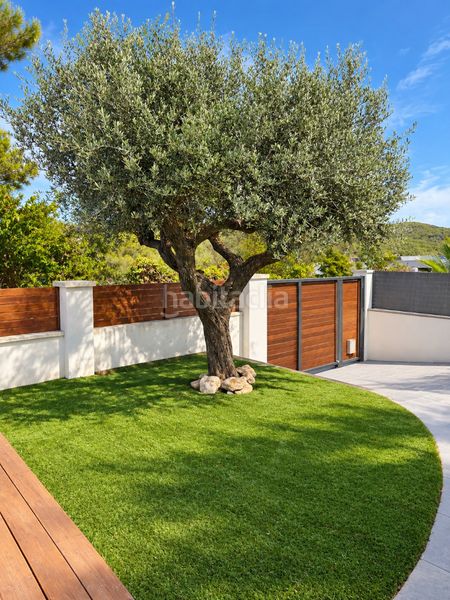 Foto 40f42dc8-a4f1-46dd-a82b-bdbcac23eaa9. Chalet con camino riscaldamento parcheggio piscina in Sant Pere de Ribes