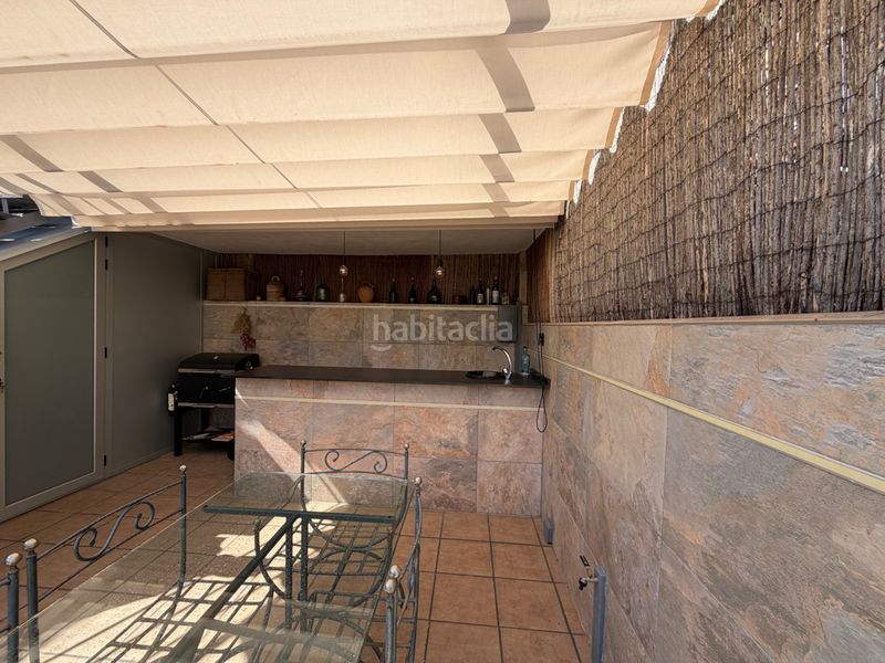 Foto 4abc7ca4-9ffe-4b1c-83a4-0a635026ba18. Casa adossada amb xemeneia calefacció aparcament piscina a Sitges