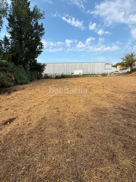 Foto 437c247f-b6e1-49b2-bd38-a53a13e8018b. Area edificabile industriale in Gualba