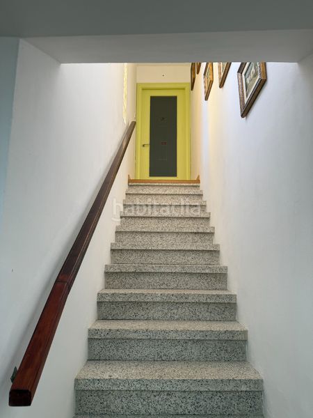 Foto a5436f42-a254-44cf-8e64-7c14330560ce. Casa adossada amb xemeneia calefacció a Breda