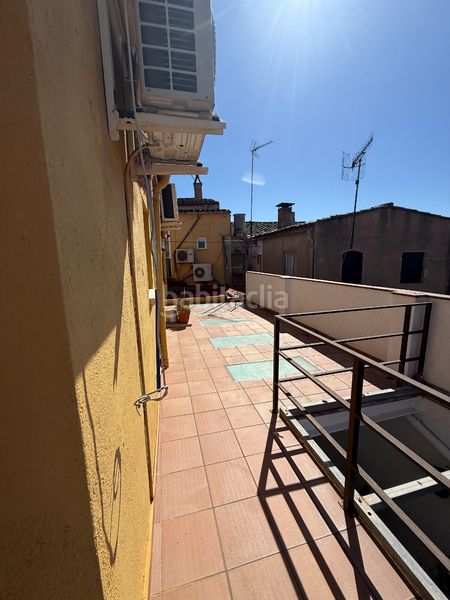 Foto c009e976-b05e-410b-85e2-61aefdddef40. Casa adossada amb xemeneia calefacció a Breda