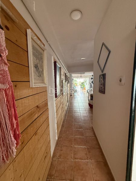 Foto fd185ffb-97b8-4484-ba21-441e2e470a98. Casa adossada amb xemeneia calefacció a Breda