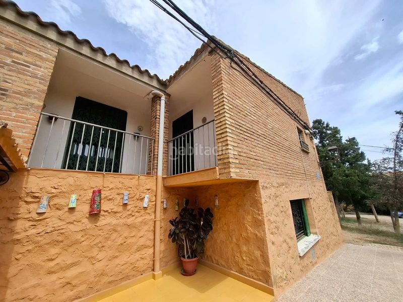 Foto 869b9009-0516-4e51-be31-613bd1060bb0. Casa amb aparcament a Hellín