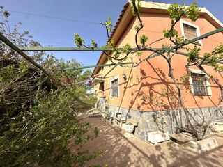House en Camino camino villaespesa 2. El chalet que lo tiene todo en tercia espacio, potencial y a un