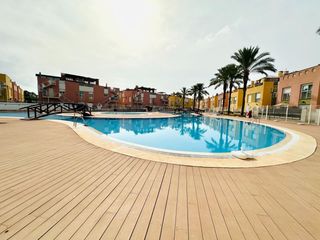Apartment en Avenida avenida juan sebasti�n elcano 3. Apartamento en vera playa con sol�rium privado y jacuzzi!