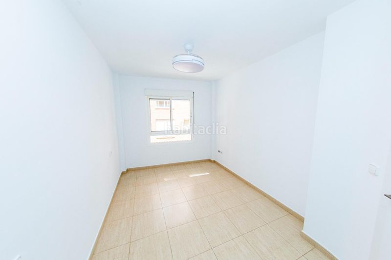 Foto f5ab4a4d-b7d4-4665-8c4e-e9f192130d7e. Apartament amb calefacció aparcament a San José Lorca