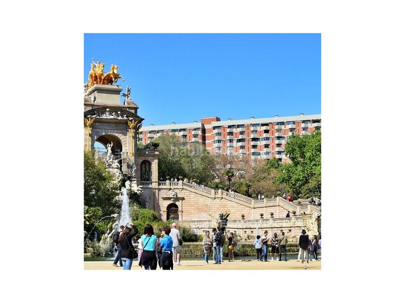 Foto 1ef43fe0-7f10-4584-8525-a102fb8046f7. Edifici a Collblanc Hospitalet de Llobregat (L´)