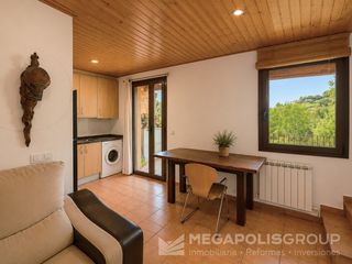 Etagenwohnung  Diseminados potis, el. D�plex con encanto, vistas y licencia tur�stica en berga