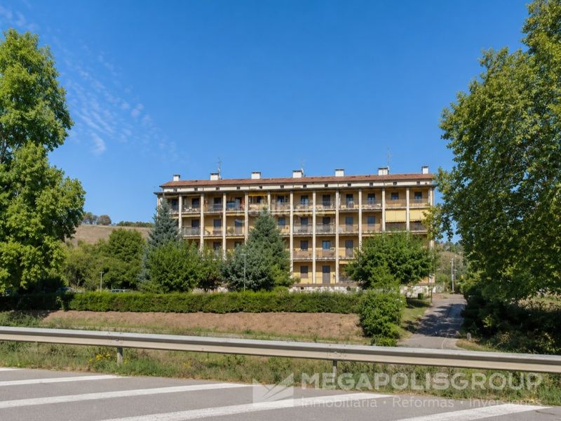 Foto 92599aab-285f-41e5-91e8-cbbdb42fbfa1. Pis amb aparcament a Berga