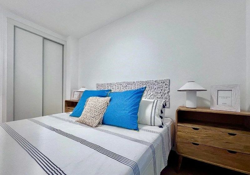 Foto 263a7fd6-e316-4883-bea6-c026e86d7001. Apartament a Puerto Deportivo Torrevieja