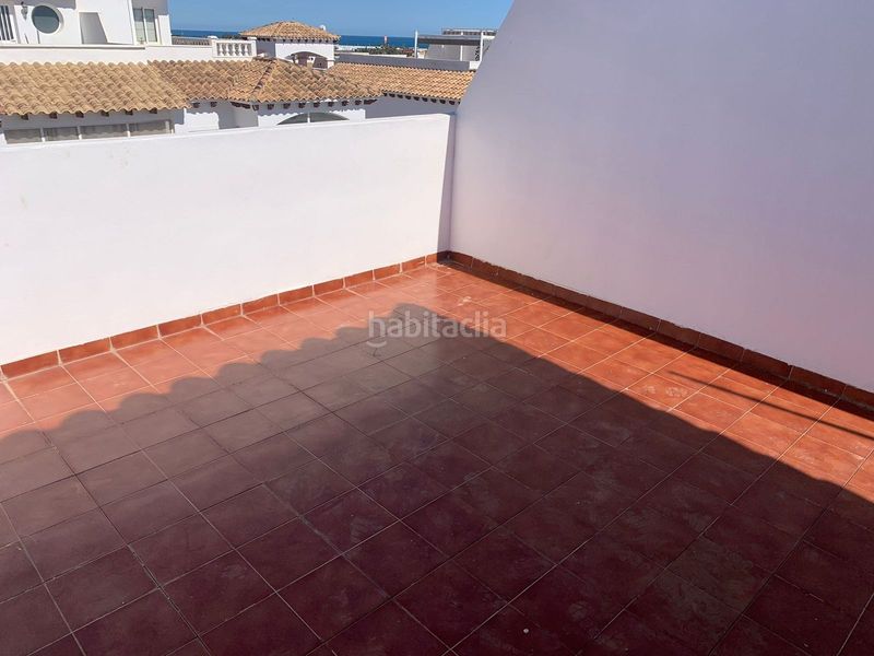Foto 3e72b4e9-df0e-4f34-bdf9-b813fa51ef67. Casa adossada amb piscina a Los Balcones-Los Altos Torrevieja