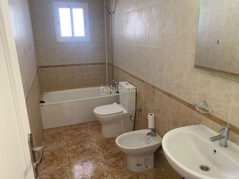 Foto 8159be1b-9a4b-4058-ab49-5732174612a0. Casa adossada amb piscina a Los Balcones-Los Altos Torrevieja