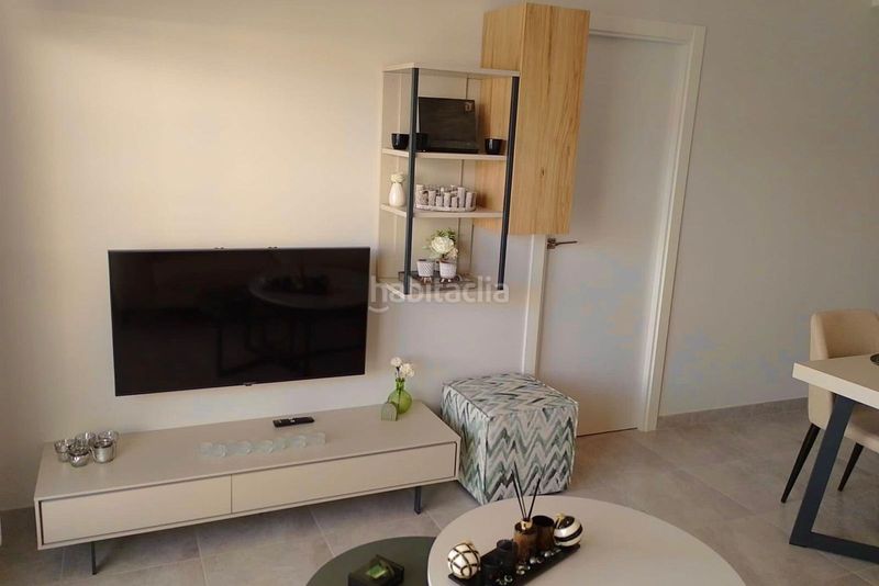 Foto f4eab36a-c5af-43d5-aa8b-8db5a9036d2c. Apartament amb piscina a Villamartín-Las Filipinas Orihuela
