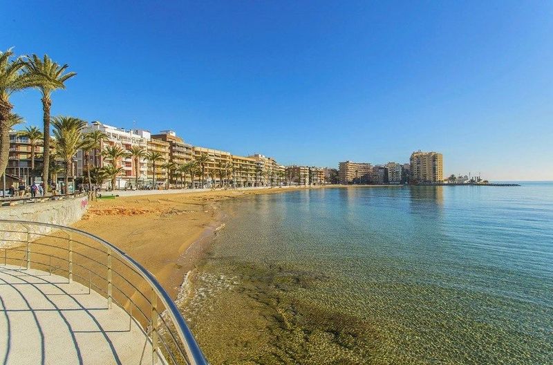 Foto ef5864f7-9ef0-408f-b6e9-8119ecbb47e4. Apartament a Zona Playa del Cura Torrevieja