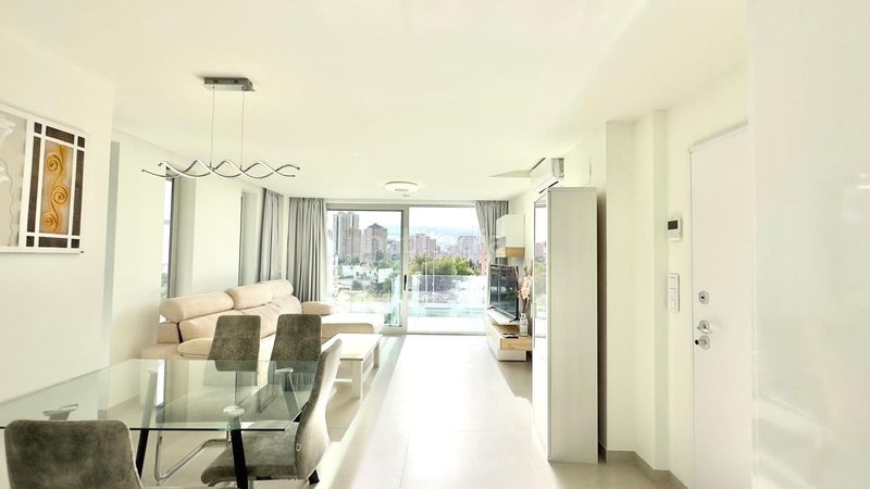 Foto 993995fd-1ec9-4398-82ae-bb7e411ab9bf. Apartament amb piscina a Levante Alto Benidorm