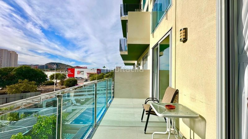 Foto b812db16-9cdd-46fc-bf47-671066fb2808. Apartament amb piscina a Levante Alto Benidorm