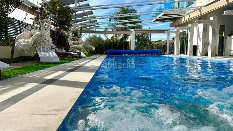 Foto ce272b90-292c-40d9-a668-e08054959fa5. Apartament amb piscina a Levante Alto Benidorm