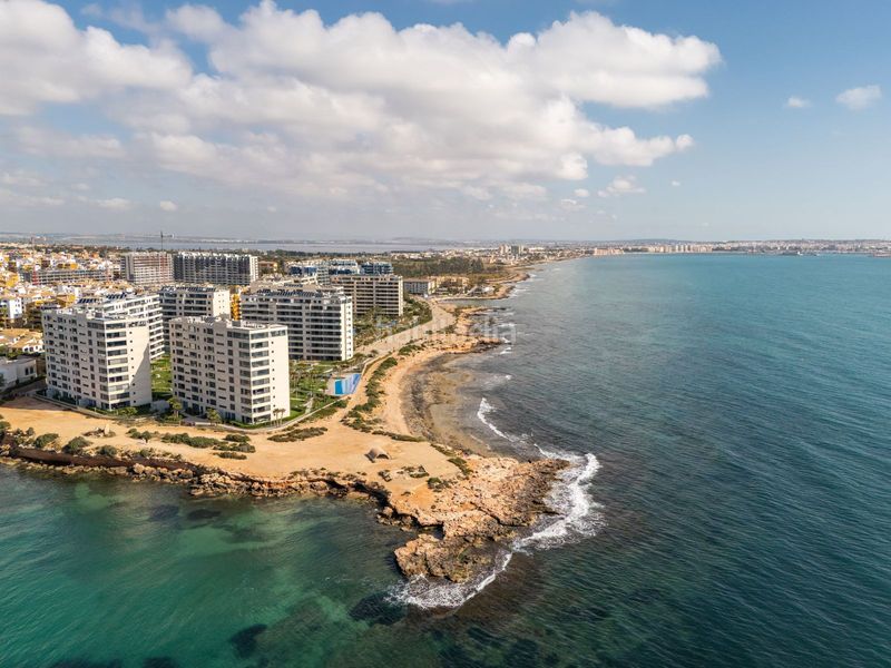 Foto e437a44f-3e9c-40f2-b72a-46bba90960b8. Apartament a Punta Prima Torrevieja