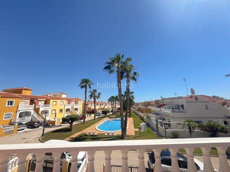 Foto aff7a533-678c-4179-9855-8b43df2c7130. Casa adossada amb piscina a La Regia Orihuela