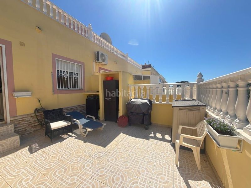 Foto d2daf383-9730-4224-b1c3-e297c7a8e34f. Casa adossada amb piscina a La Regia Orihuela